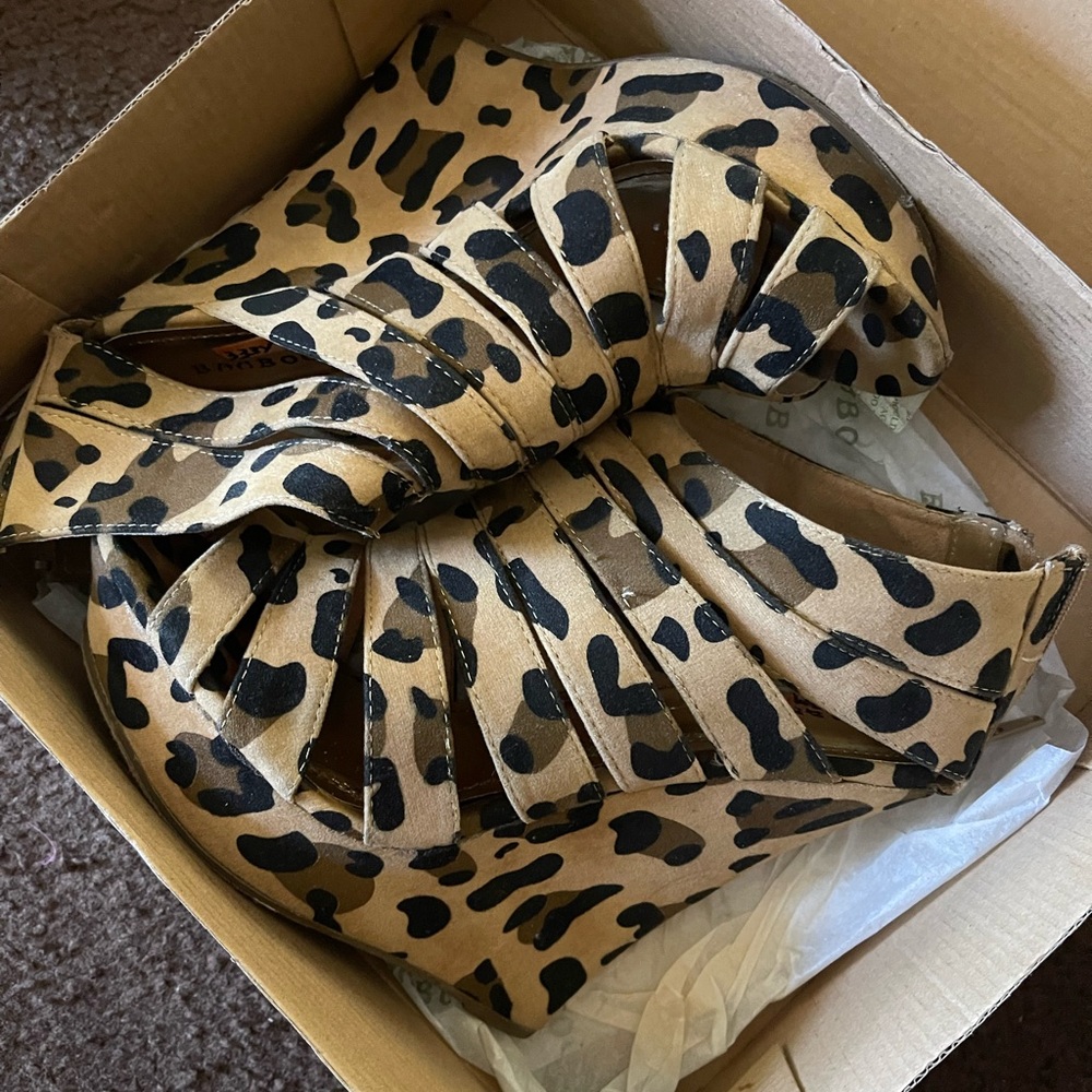 US Women’s size 8.5 Bamboo well loved animal print wedge heels.